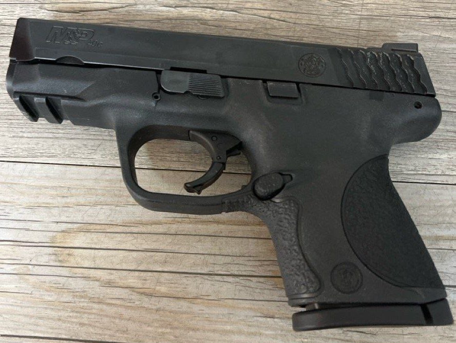 Gebrauchte Smith & Wesson M&P 40C – Kompaktpistole .40 S&W - Image 2